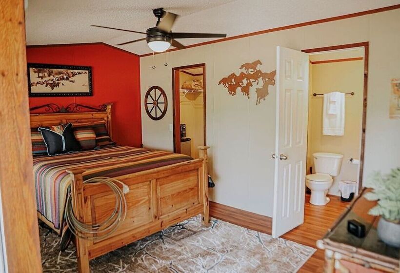 ホテル Waterfront Lodge   4 Bedroom Lodge By The Lodges At Fossil Creek