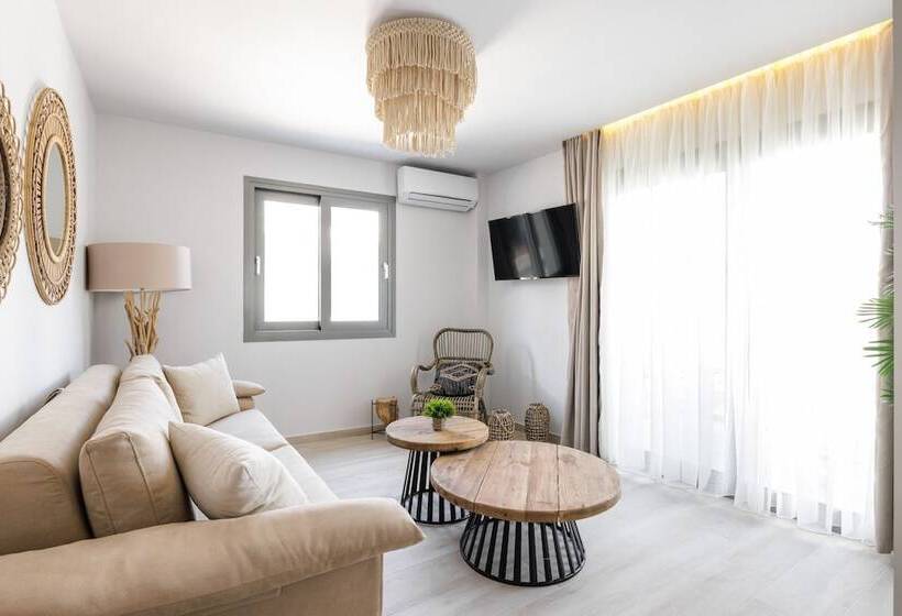 بنسيون Amalthia Luxury Suites