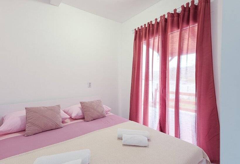 بنسيون Mobile Homes  Kamp Karin