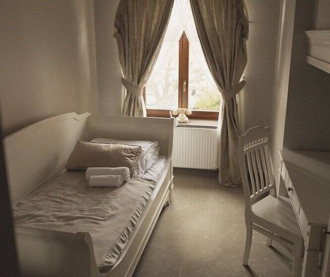 בית מלון כפרי Adler