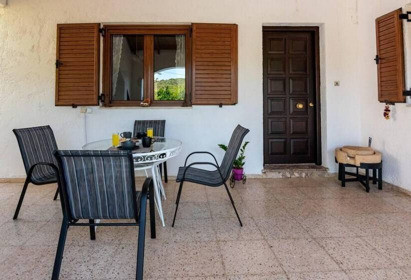 إقامة Avdou Village House With Pool