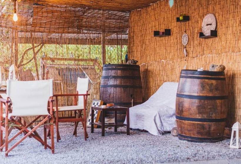 إقامة Avdou Village House With Pool