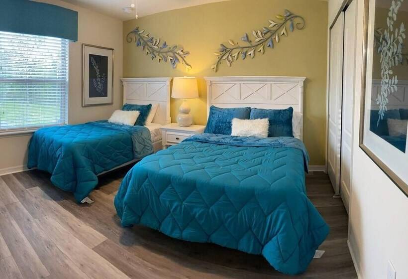 اقامتگاه Beautiful 8 Bedroom Villa Near Disney With Pool