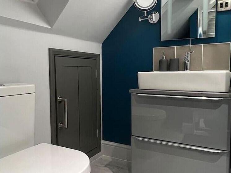דירת נופש Cottage With Stunning Views And Hot Tub