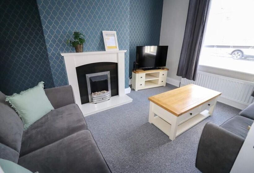 住所  Jarrow,tyneside Ideal For Contractors Park Free