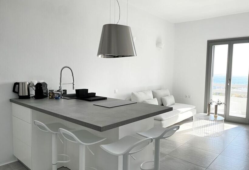 Alexander Suites