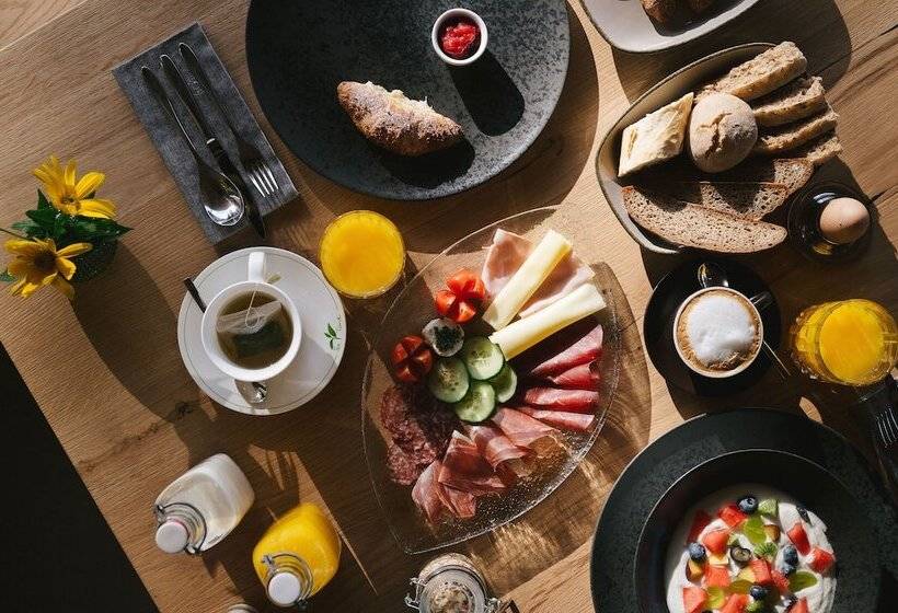 Отель Anders Suites