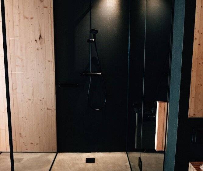 Отель Anders Suites