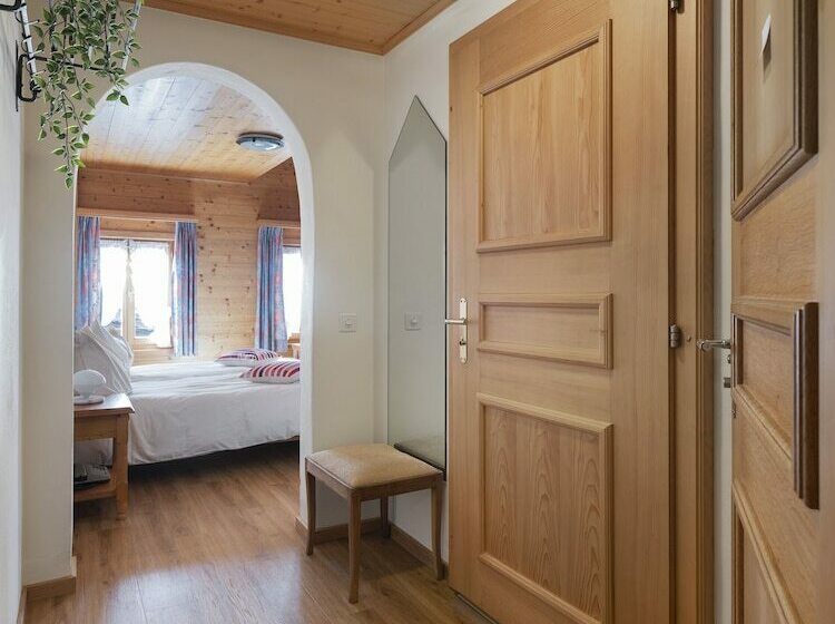 Hotel De Commune Rougemont