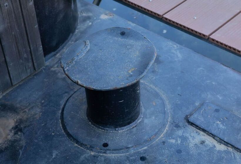 فندق Houseboat Eleuthera