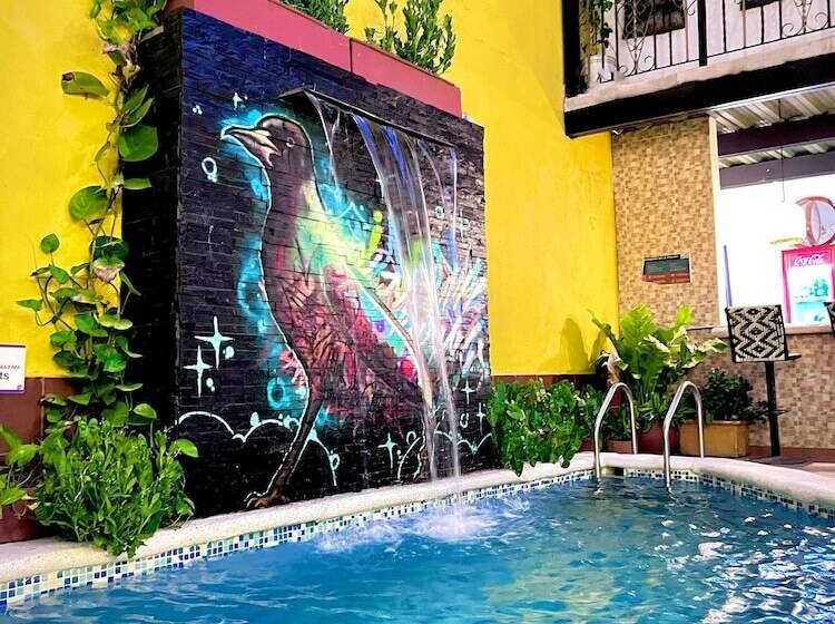 Maria Mulata Boutique Hostel