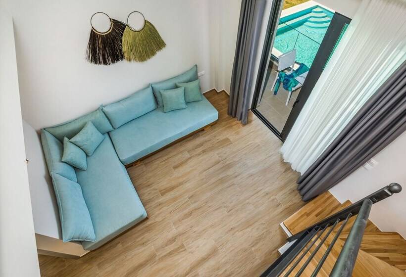פנסיון Alexmare Hotel Fourka