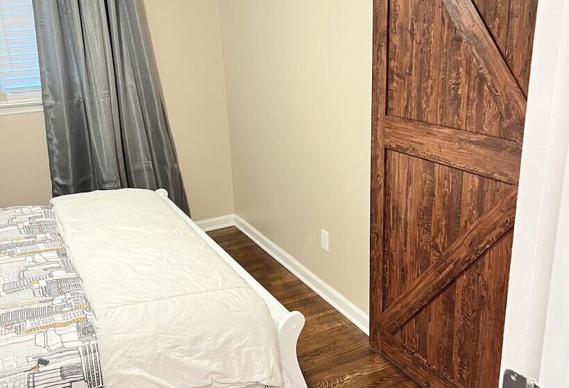 بنسيون Nice Family Home