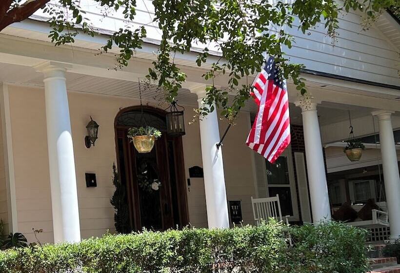 بنسيون Opus House Historic Natchitoches