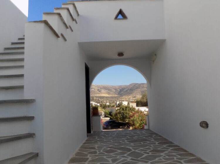 פנסיון Studio Strouvalis