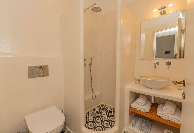 פנסיון Studio Strouvalis