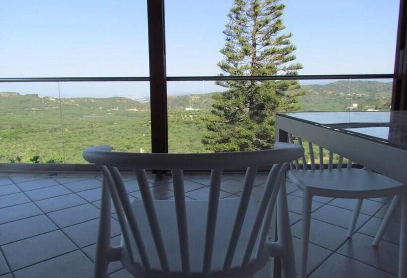 レジデンス Beautiful 3 Bed House In Chania With Garden