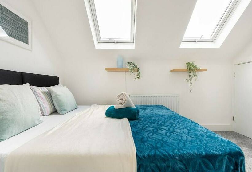 レジデンス Modern Apartment, Castle View Rochester, England