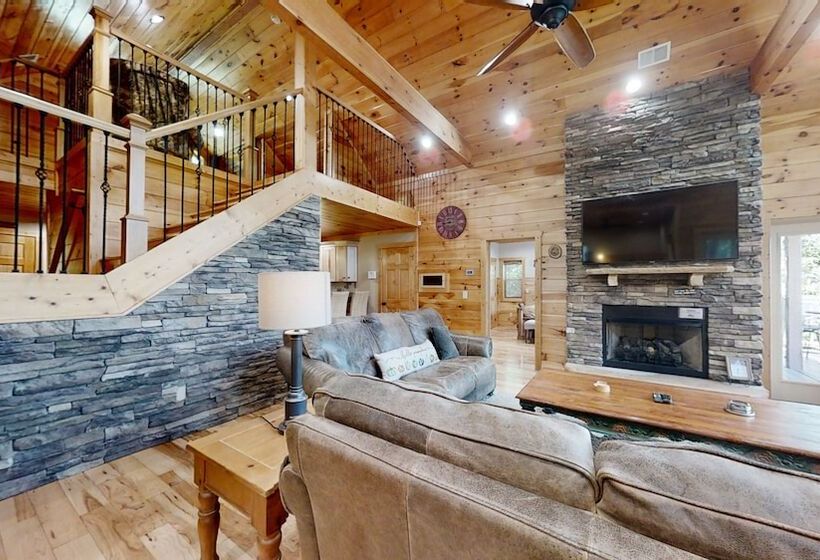 Bearmont Lodge