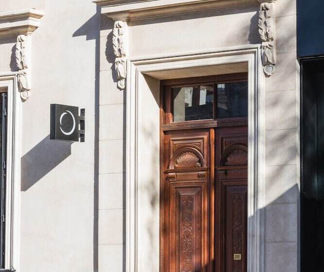 تختخواب و صبحانه Faz Hostel