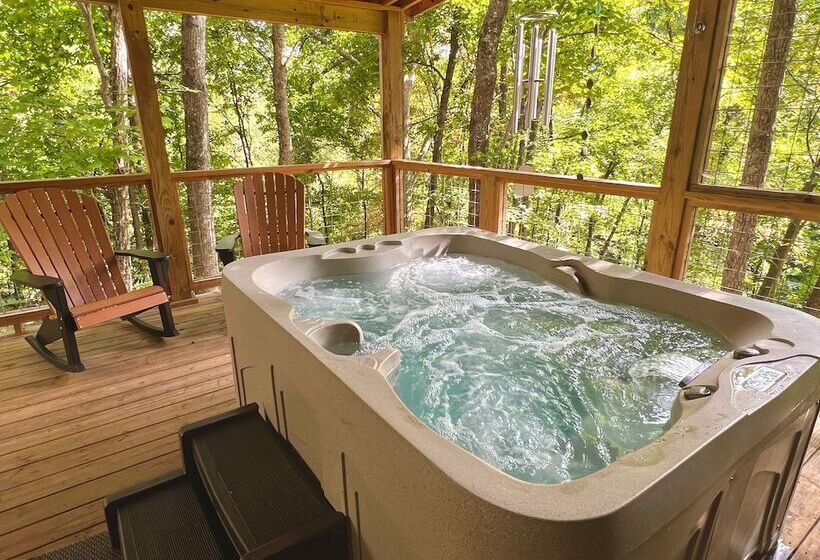 Bigfoots Hideaway