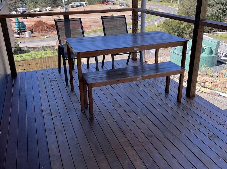Derby Digs Cabin