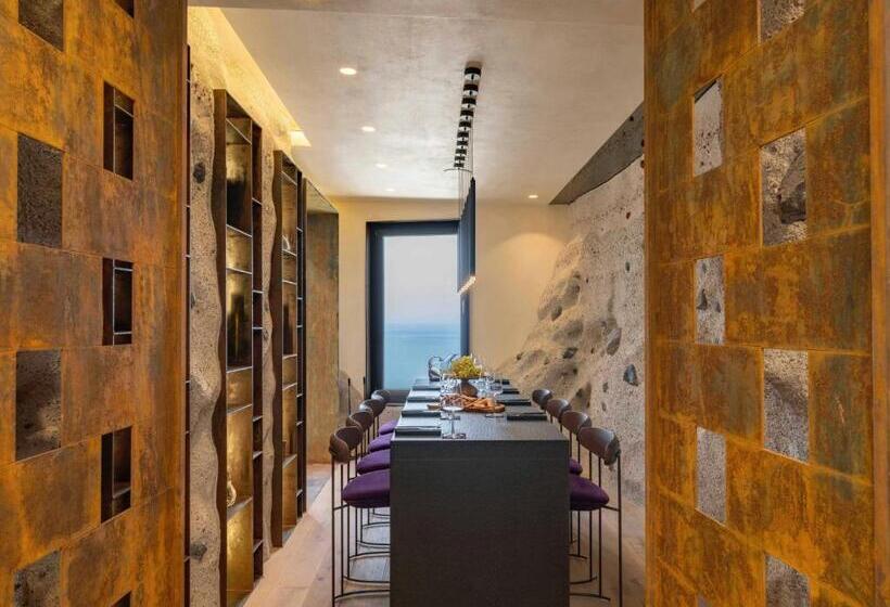 هتل Santo Mine Oia Suites