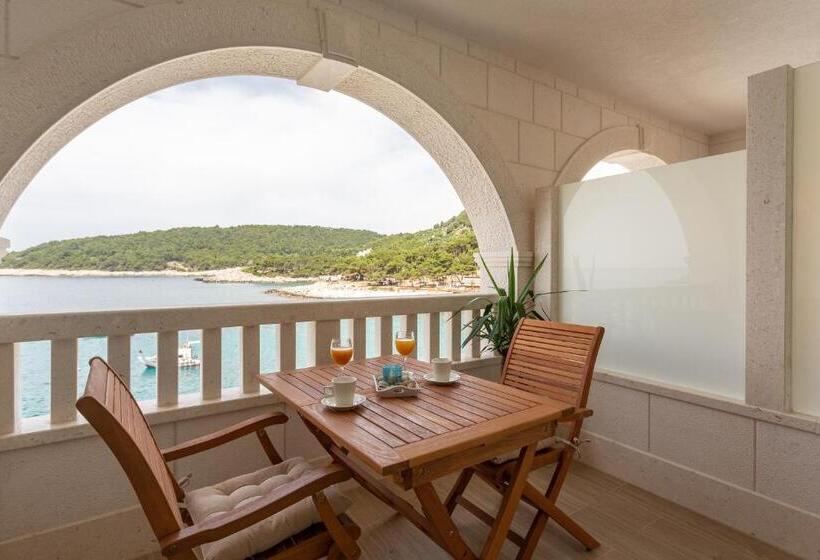 פנסיון Villa Stonehouse