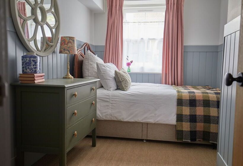 דירת נופש Beautiful 2 Bed Victorian Conversion In Pewsey