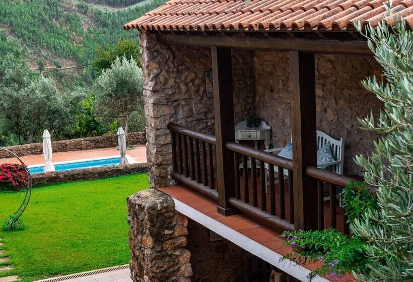 레지던스 Casas Do Favacal   A Traditional Xisto House