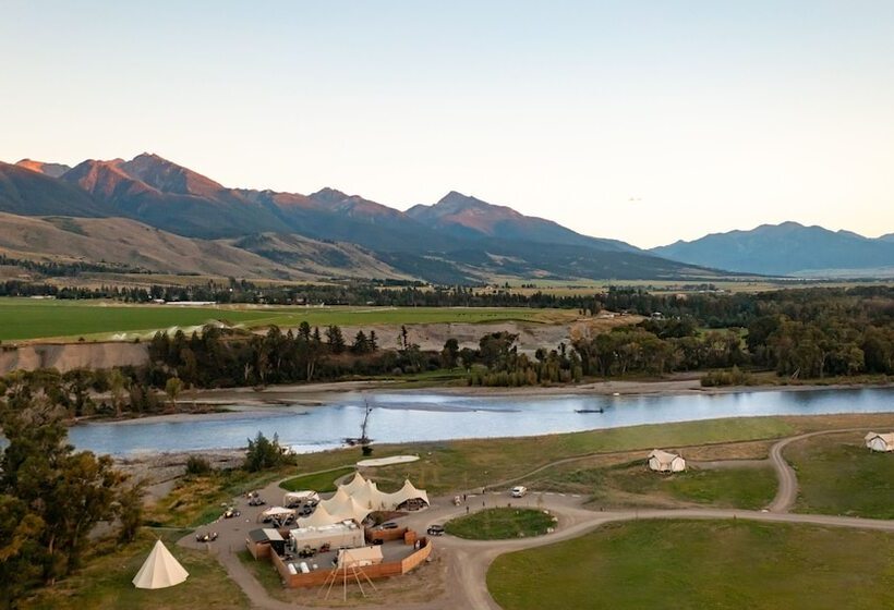 Курорт Under Canvas North Yellowstone   Paradise Valley
