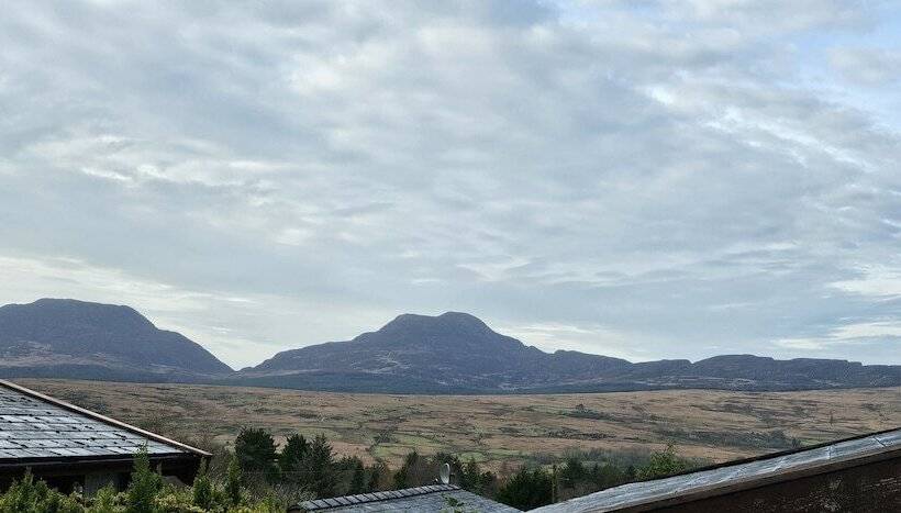 Snowdonia National Park Log Cabin With Garden