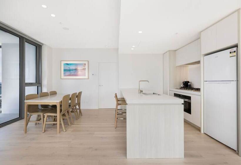 Signature Broadbeach   Gclr