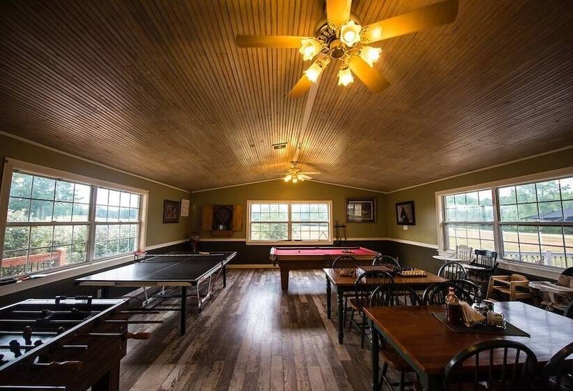 مبيت وإفطار Southern Cross Guest Ranch