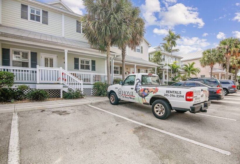 Coral Palm By Avantstay Key West Walkable Gated Community & Shared Pool
