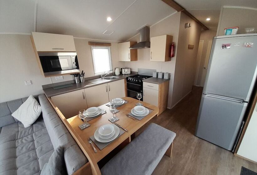בית מלון כפרי Beautiful 3 Bed Caravan In Walton On The Naze