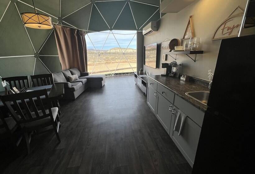 فندق Bryce Glamp And Camp