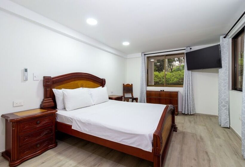 هتل Campestre El Danubio