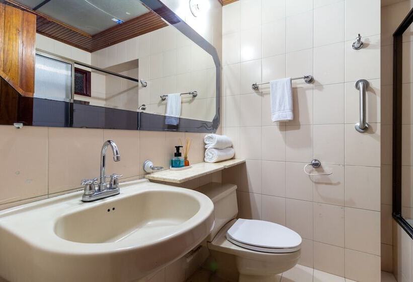 هتل Campestre El Danubio