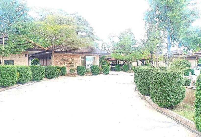 هتل Capital O 75415 Nanthachart Riverview Resort