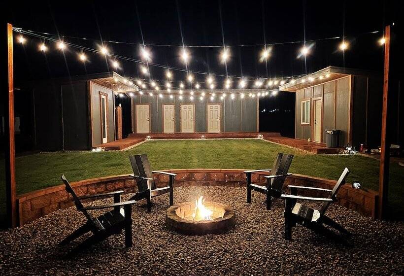 בית מלון כפרי Desert Sage Retreat