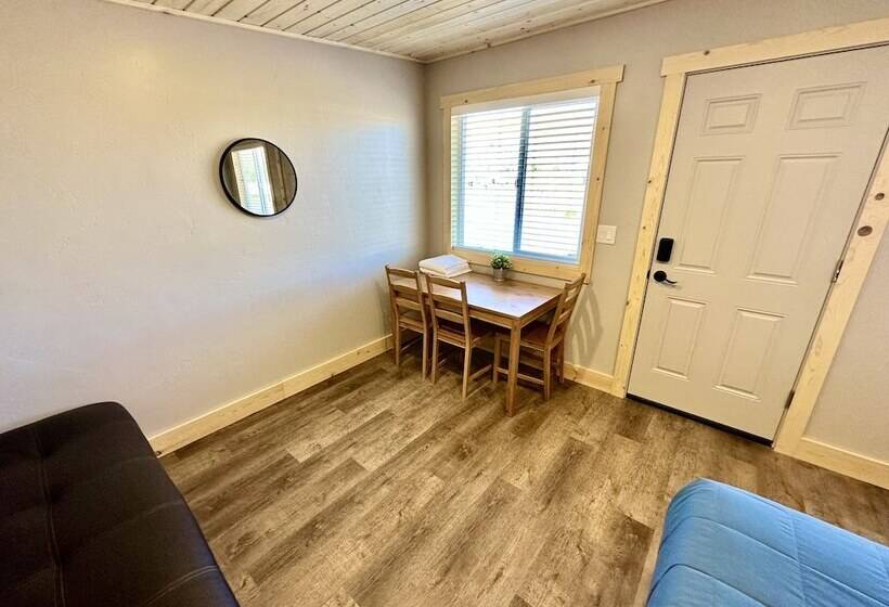 בית מלון כפרי Desert Sage Retreat