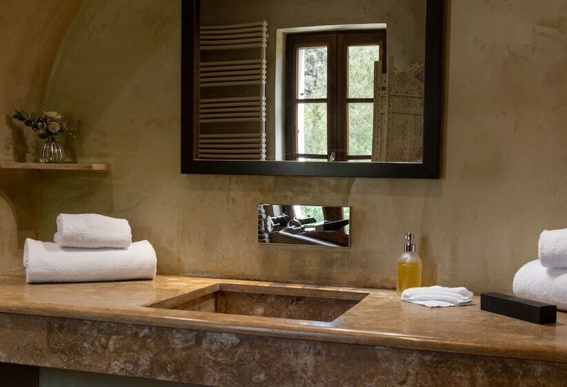 فندق Domaine Du Reginu