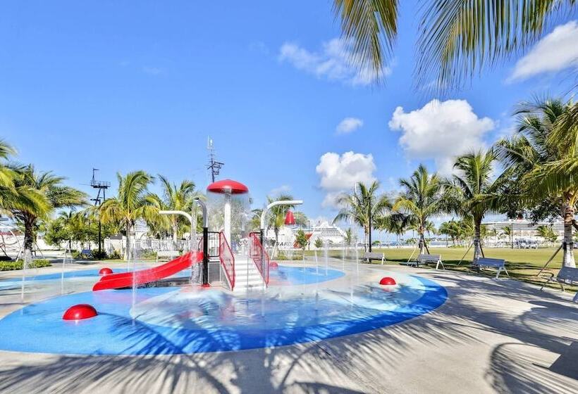 La Casita By Avantstay Steps To Duval Street In Key West! Month Long Stays Only