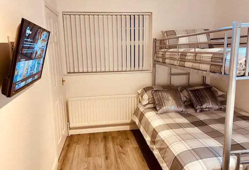 住所  Beautiful 3 Bed House In Londonderry