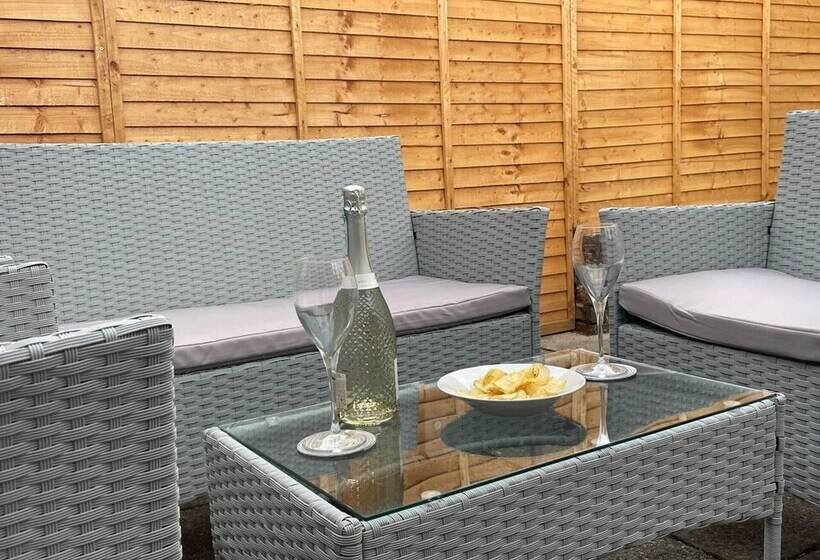 レジデンス Vibrant 6 Bed Stylish Home In Heart Of Southsea