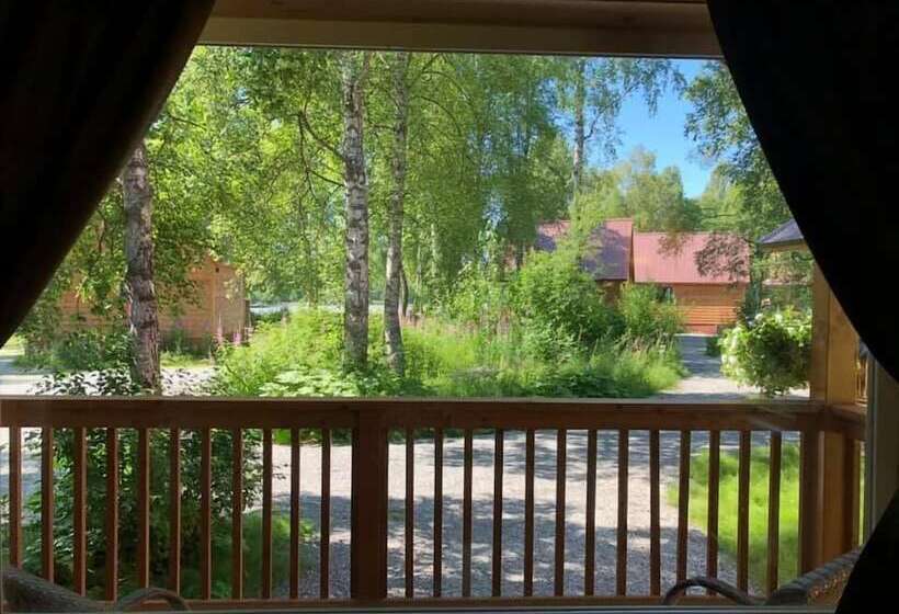 Riverside Cabins