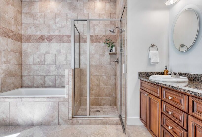 Bellview By Avantstay Gorgeous Home W/ Multiple Balconies & Living Areas