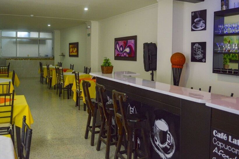 هتل Andinos Plaza