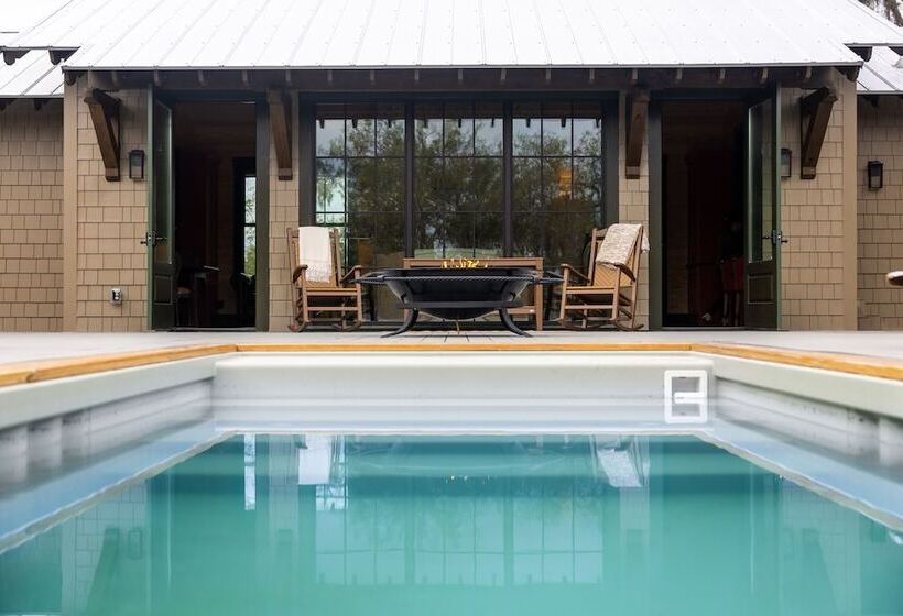 호텔 Cedar Lodge On Honey Creek